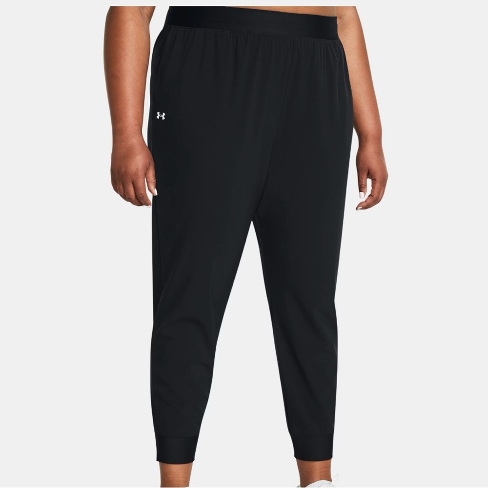 Under Armour Women’s loose fit black pants
 size 3x Brand new with tags!